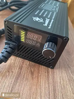 nowa ładowarka do baterii li-ion napięcie na wyjściu 87,6V, natężenie regulowane 2-8 A cena 250 zł - RZESZOWIAK.EU