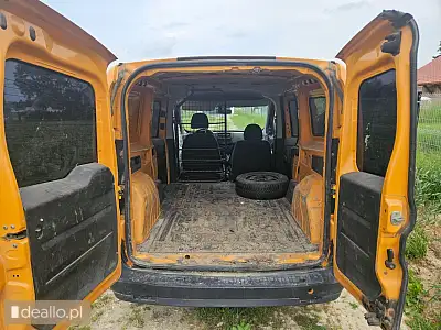 [elicytacje] i licytacja - fiat doblo cargo, 2010, 1.3 d, 66 kw (90 km) 2-osobowy, przebieg 269.418  - Zdjęcie 5 - RZESZOWIAK.EU