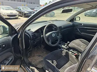 [eLicytacje] I licytacja - Volkswagen Passat 1.9 TDI Samochód Osobowy Kareta (Sedan) - Zdjęcie 8 - RZESZOWIAK.EU